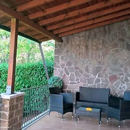 La Casa Sull'aia,av 4*