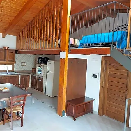 La Casa Sull'aia,av