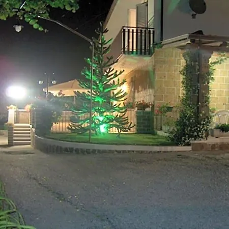B&B La Casa Sull'aia,av