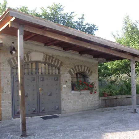 La Casa Sull'aia,av
